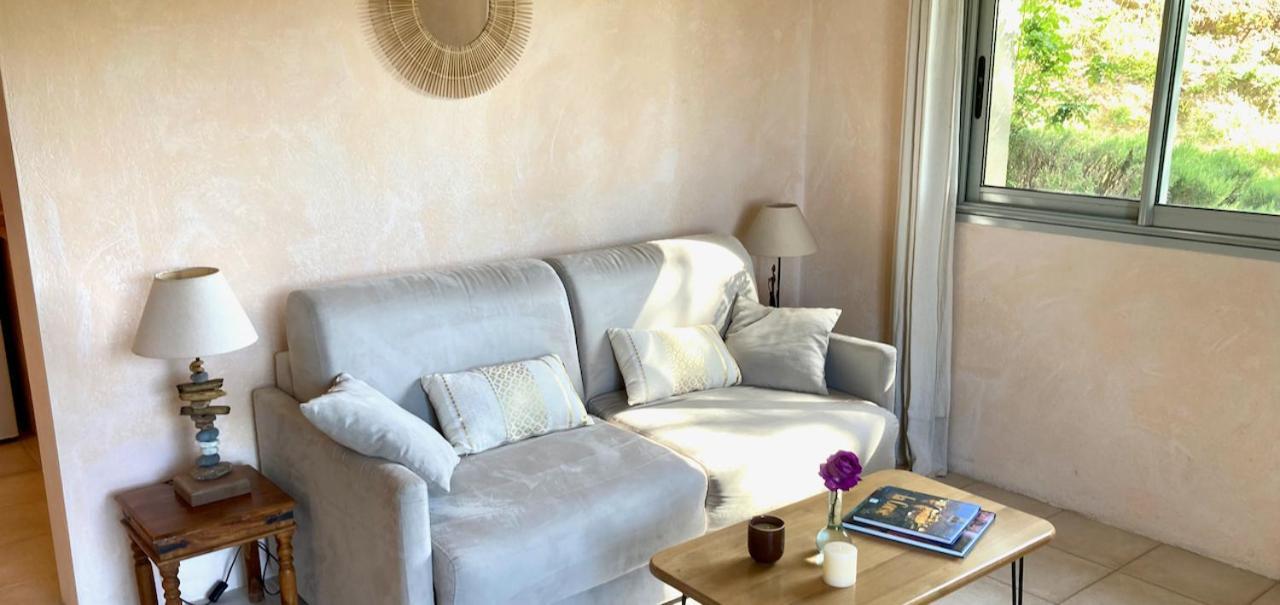 Appartement Studio, Vue Sur Et Montagne *