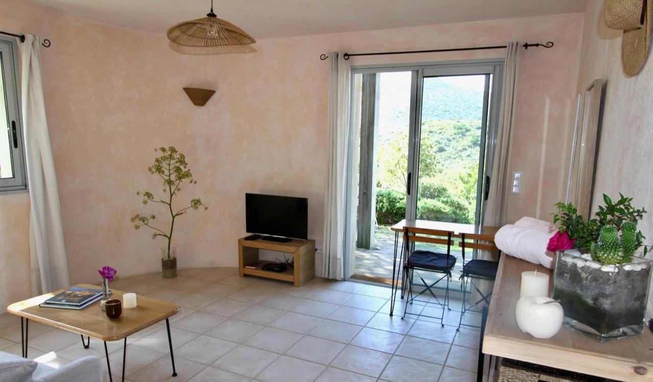 Studio, Vue Sur Et Montagne Saint-Florent (Corsica)